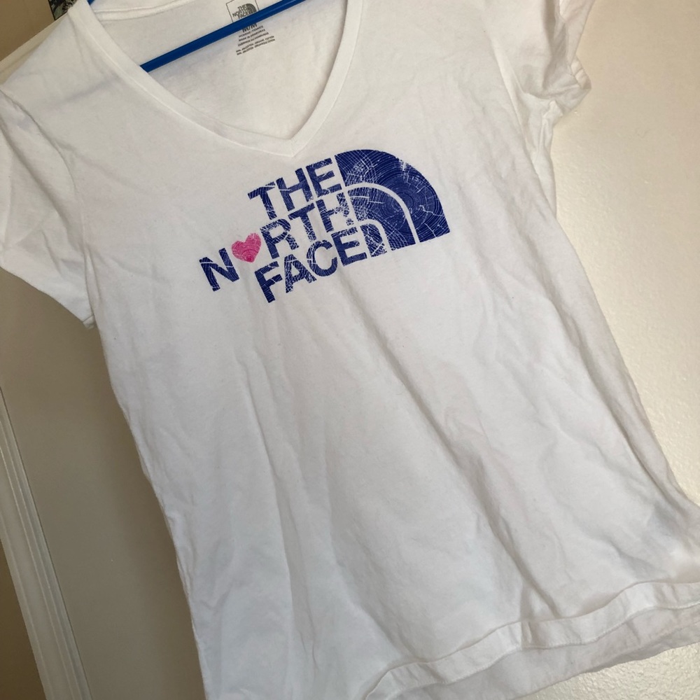 North face tshirt! No stains
